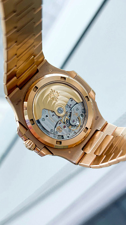 Часы Patek Philippe Nautilus 5711/1R-001