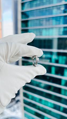 Кольцо Tiffany & Co Lucida из платины с бриллиантом размер 16.5 мм