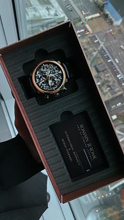 Часы Romain Jerome Pinup DNA Gold WWII Sue Blue Chronograph RJ.P.CH.003.01