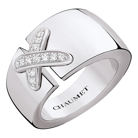 Кольцо Chaumet из белого золота с бриллиантами 17.75 размер
